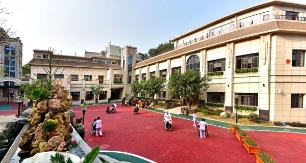 南充鹤鸣山老年养护中心