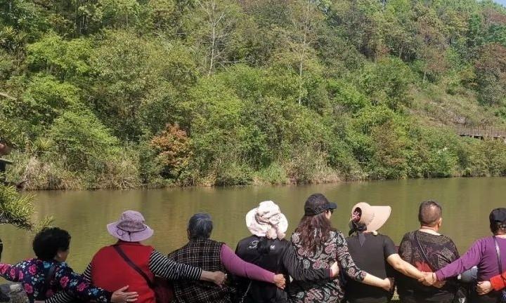 伍家乡共升村居家养老服务中心