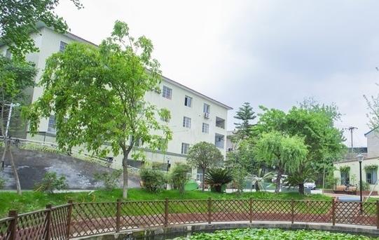 南充市老顽童康养中心