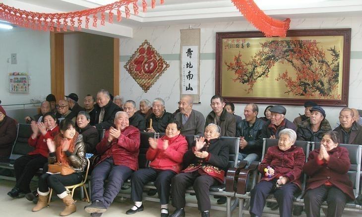 龙湖老年人康乐服务中心